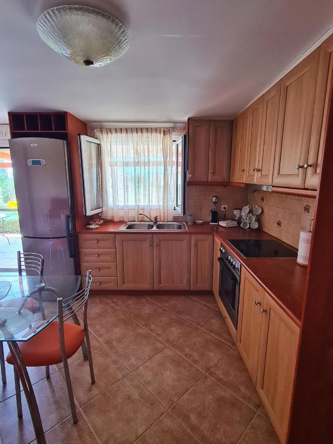 Guesthouse Petrothalassa Porto Cheli Buitenkant foto